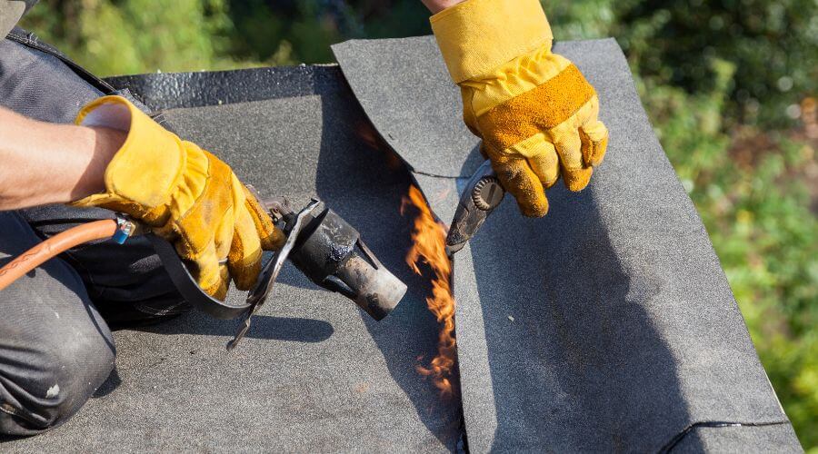 Expert Emergency Roof Repairs services in Ruth, MS